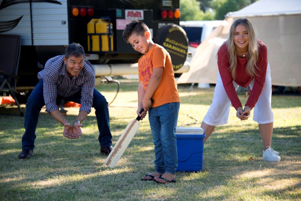 Family-cricket