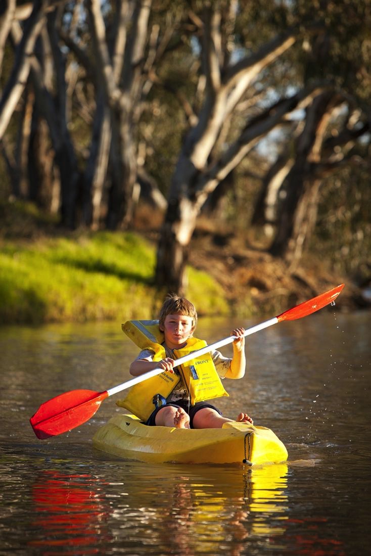 Urana-Canoe